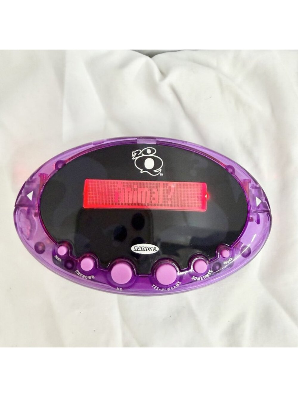 Radica 20Q Purple Electronic Handheld Thinking Game 2007 Tested Works